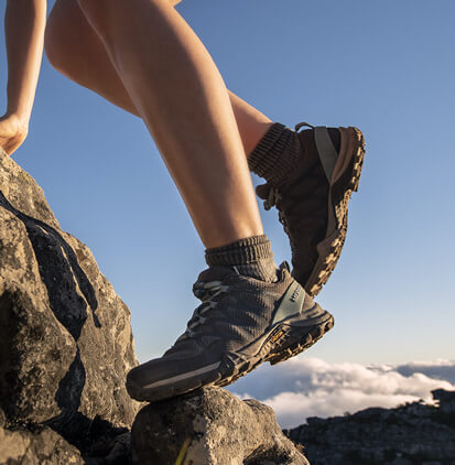 Outdoor Schuhe und Bekleidung zum Wandern und Trail Running | Merrell